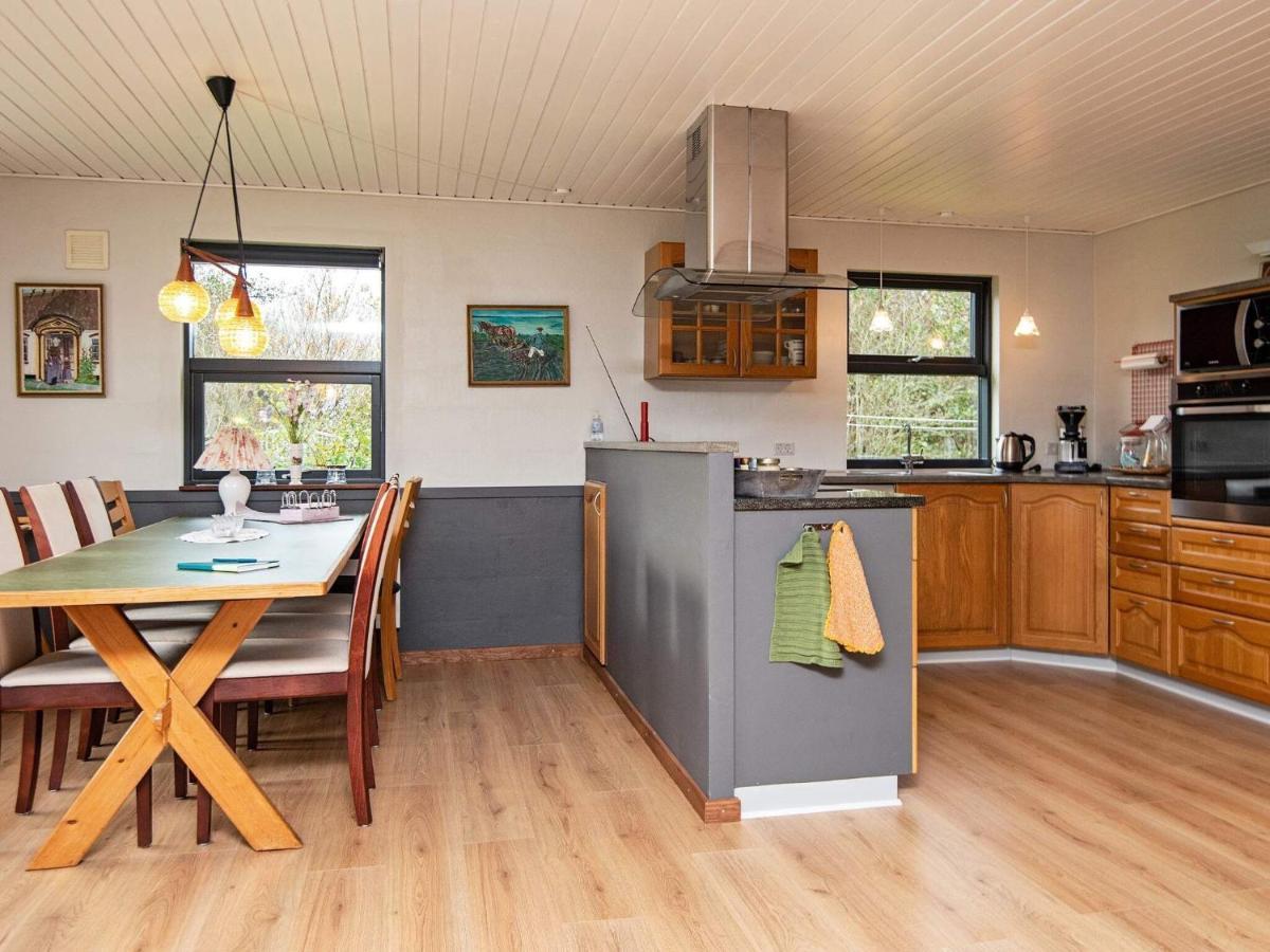 8 Person Holiday Home In R M Lakolk Экстерьер фото