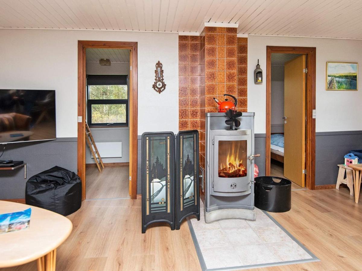 8 Person Holiday Home In R M Lakolk Экстерьер фото