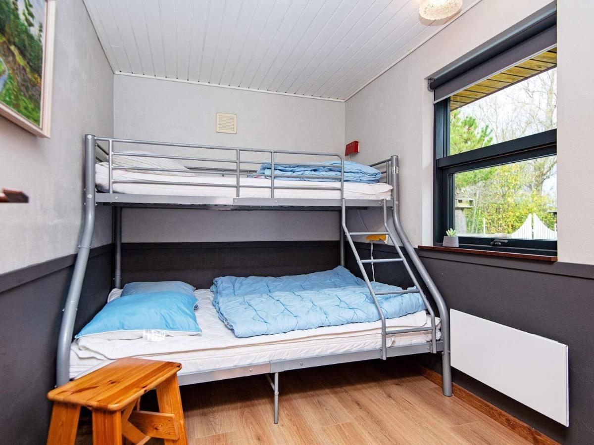 8 Person Holiday Home In R M Lakolk Экстерьер фото